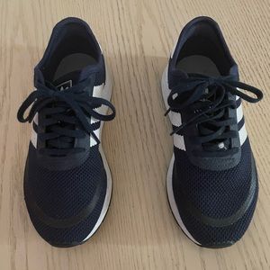 Kids adidas sneakers size 5